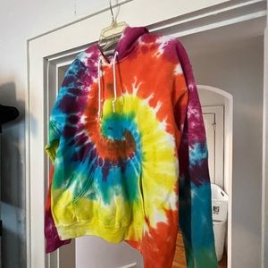 Super comfy tie dye hoodie.